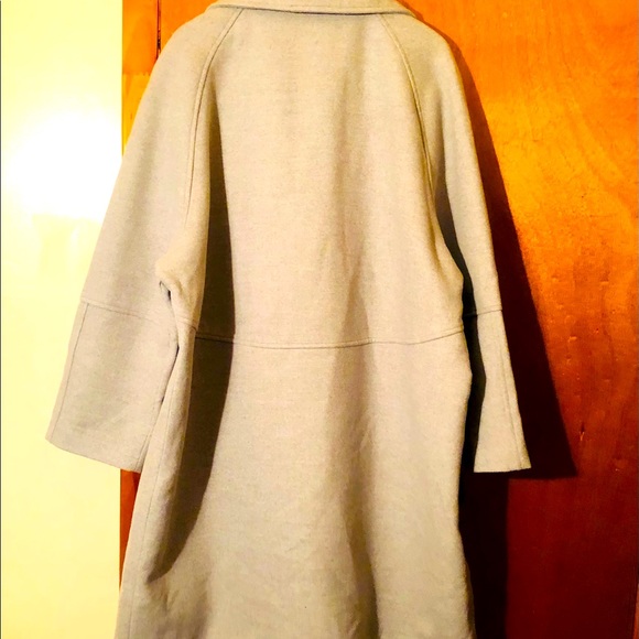 ⭐️⭐️BNWT Boohoo Plus Gray Coat⭐️⭐️ - Picture 4 of 7